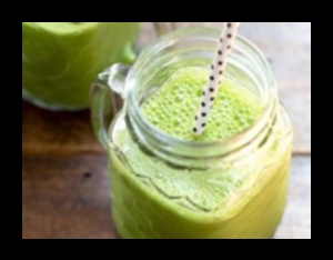 ללגום ולשתף: אירוח מפגש שייק ירוק לחברים