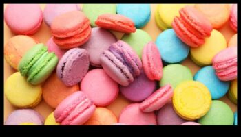 תענוגות קינוח: סימפוניה של פלאי קולינריה מתוקים