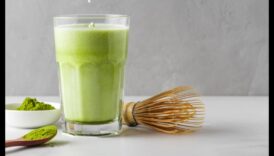 זן בוקר: מציאת שלווה בכל לגימה של מיצי פירות טריים