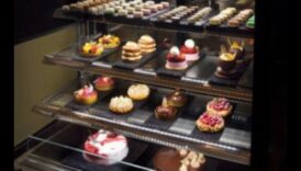 תענוגות מענגים: התענגו על הקסם של הקינוחים האלוהיים